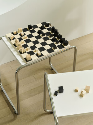 Thonet Beistelltisch Set B 9 a+b mit Geschenk Bauhaus Schachfiguren