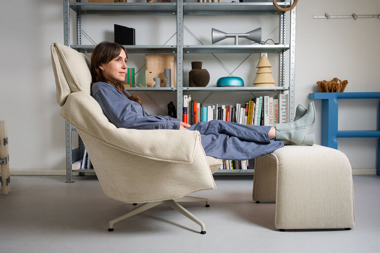 Sessel Bascule Highback mit Bench von Vitra, Design: Studio OE, 2026